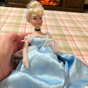 Disney Princess Cinderella Porcelain Doll Brass Key Blue & White Elegant Dress